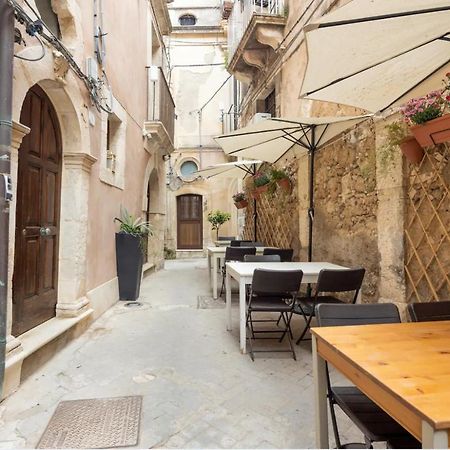 Garconniere In Ortigia Villa Syracuse Luaran gambar