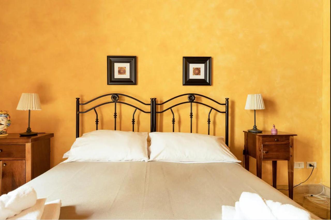 Garconniere In Ortigia Villa Syracuse Luaran gambar