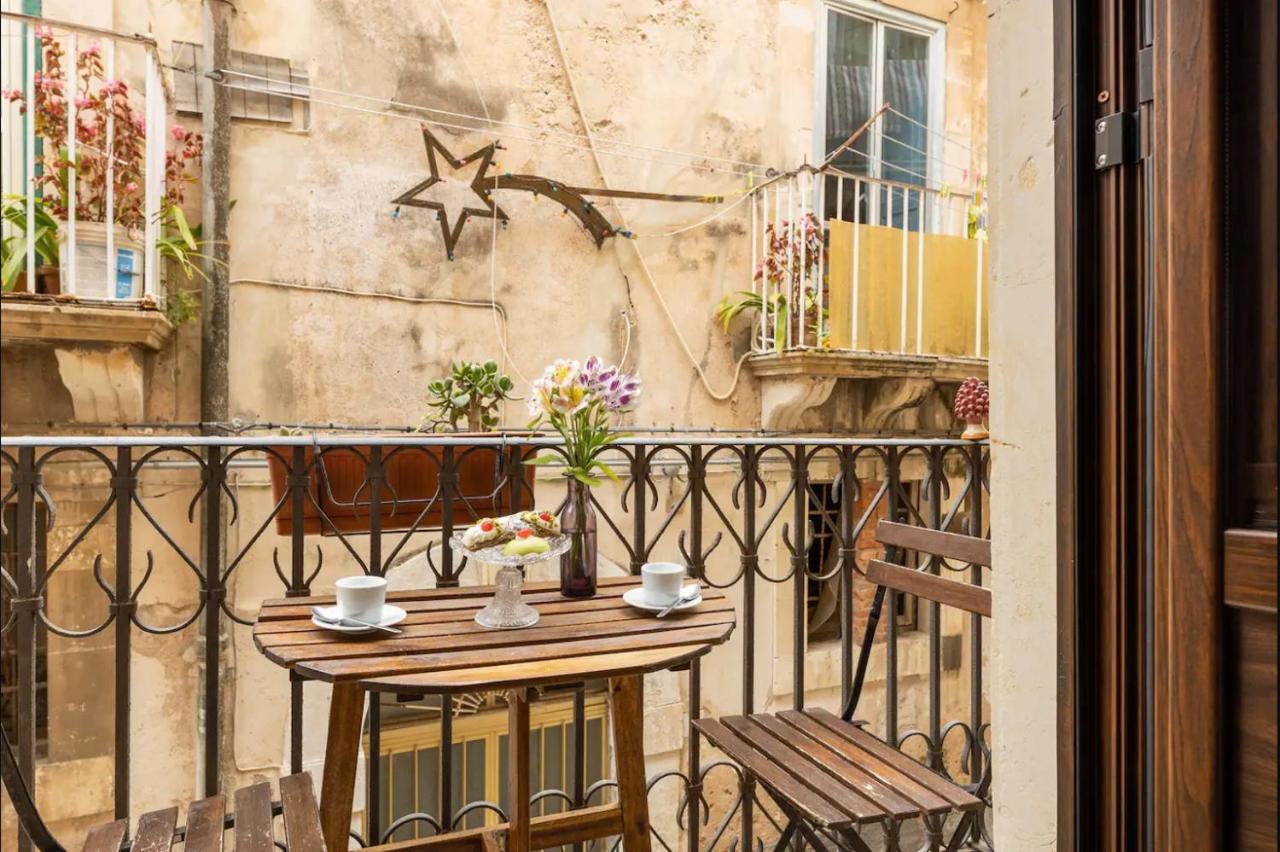 Garconniere In Ortigia Villa Syracuse Luaran gambar